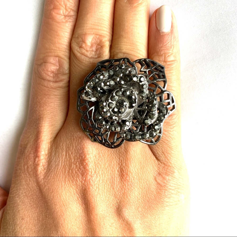 FREE Add-On: Gunmetal Flower Expandable Ring